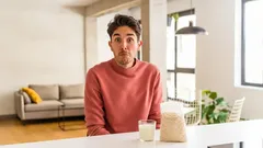 8 Gewohnheiten, die laut Psychologen mit einem niedrigen Intelligenzniveau zusammenhängen