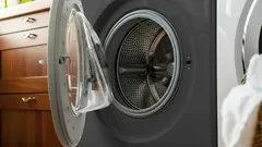Warum Sie die Tür der Waschmaschine niemals offen lassen sollten – das muss jeder wissen